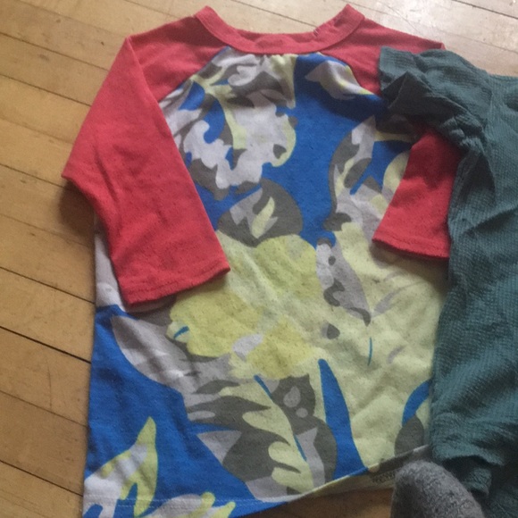 Lula Roe shirts - Picture 2 of 3